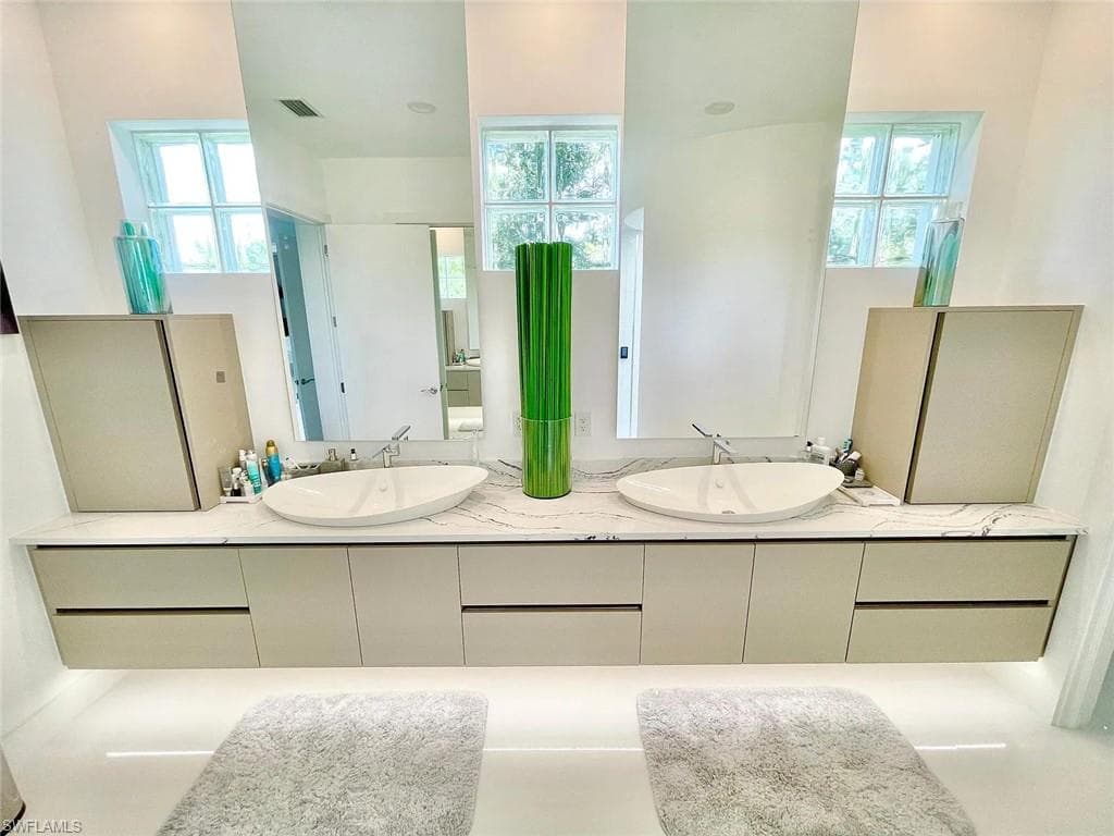 27281 Tennessee ST, BONITA SPRINGS FL 34135-24