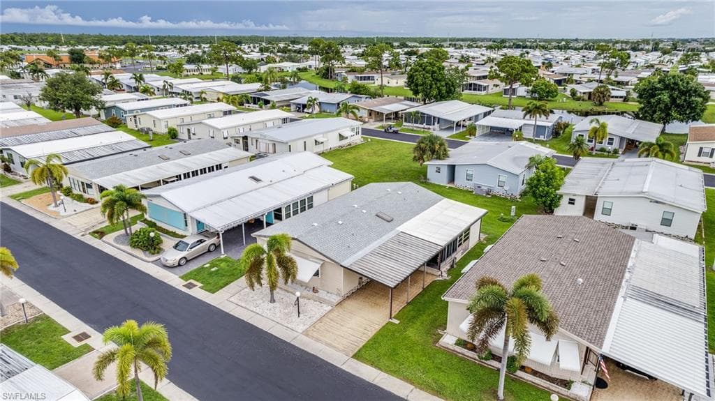 70 Sunrise AVE, NORTH FORT MYERS FL 33903-45