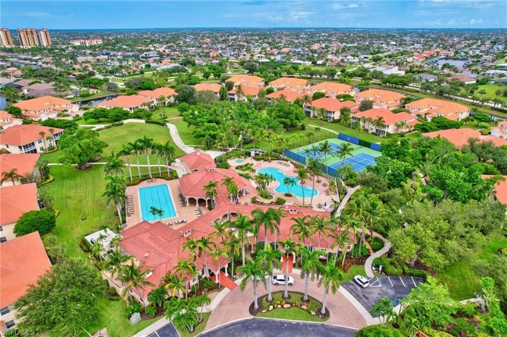 5916 Tarpon Gardens CIR # 202, CAPE CORAL FL 33914-42