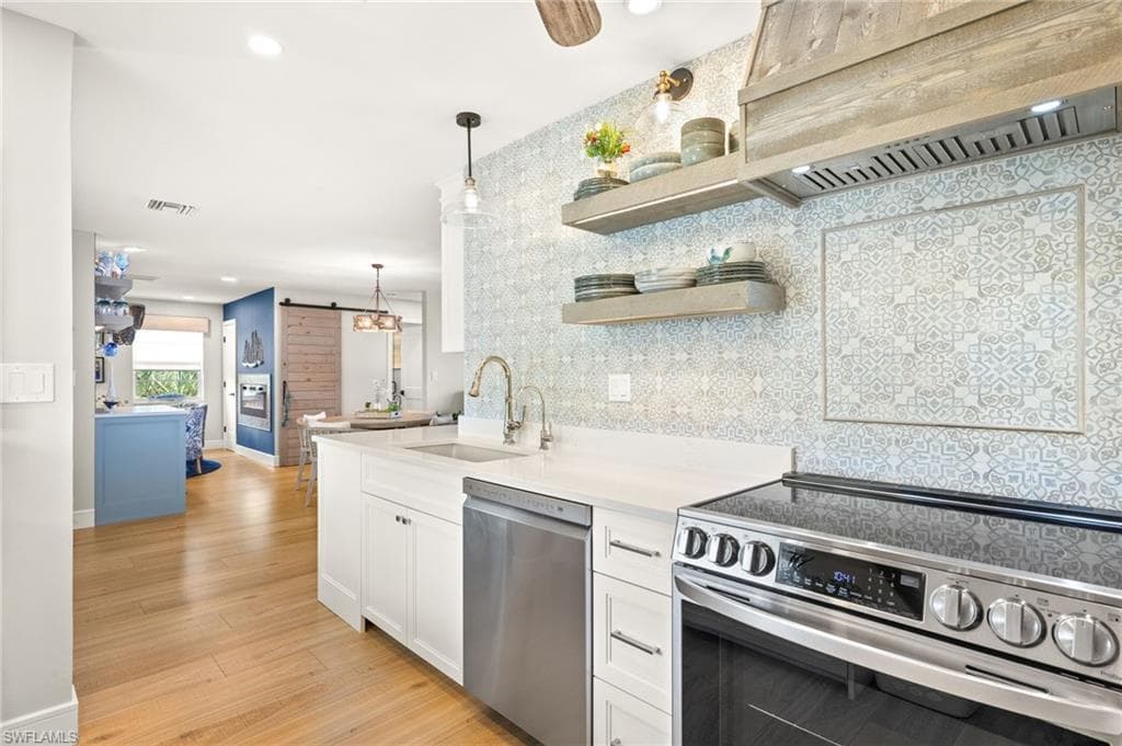 1140 LITTLE NECK CT # D37, NAPLES FL 34102-16