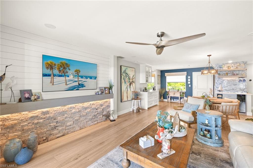 1140 LITTLE NECK CT # D37, NAPLES FL 34102-9