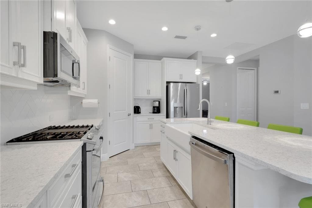 2231 Marquesa CIR, NAPLES FL 34112-4
