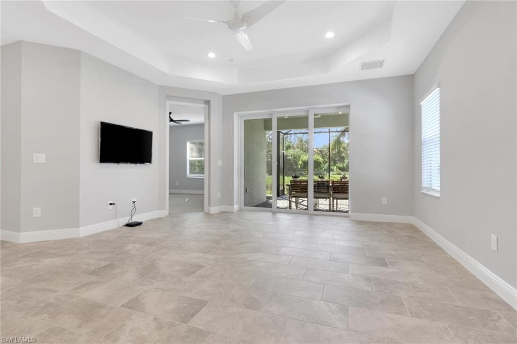 2231 Marquesa CIR, NAPLES FL 34112-8