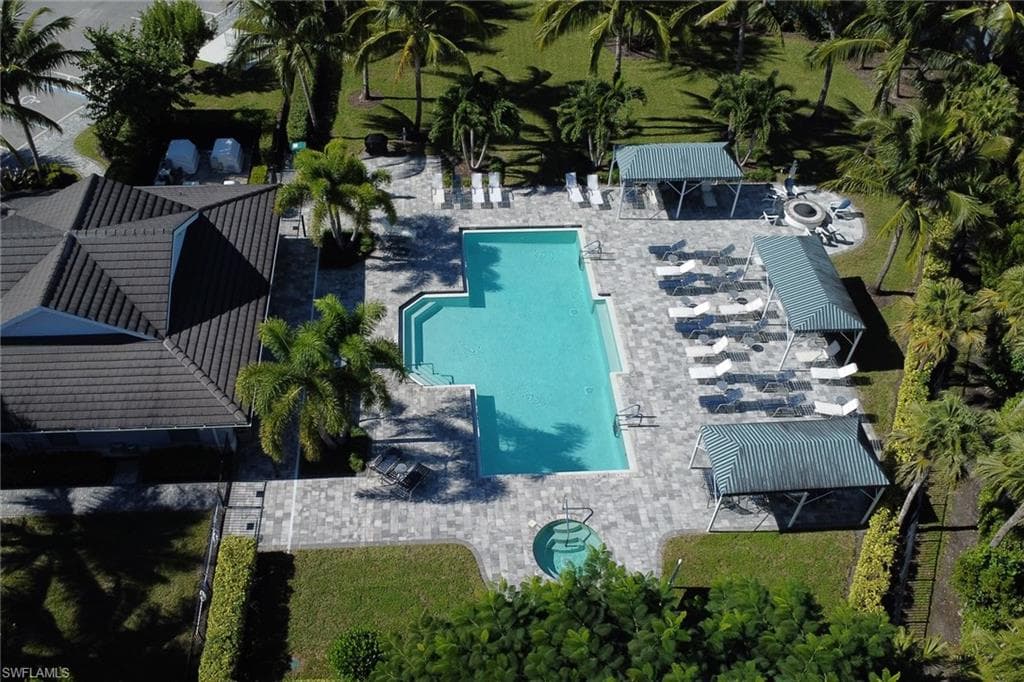 2231 Marquesa CIR, NAPLES FL 34112-33