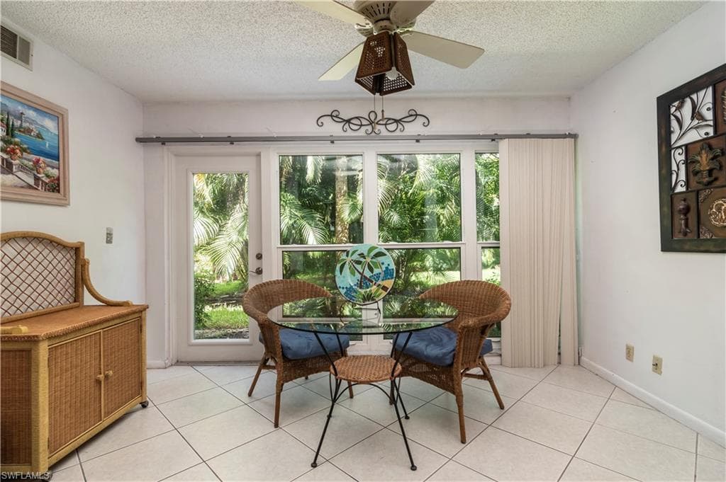 190 Palm DR # 5, NAPLES FL 34112-2
