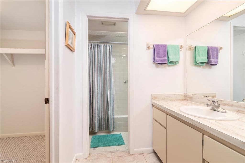 190 Palm DR # 5, NAPLES FL 34112-8