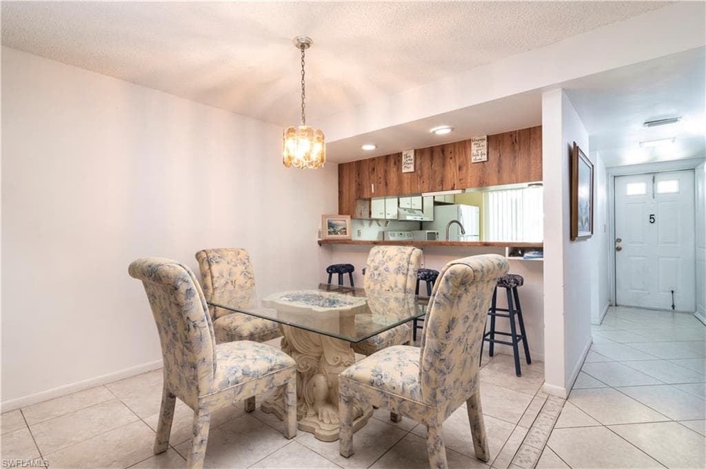 190 Palm DR # 5, NAPLES FL 34112-3