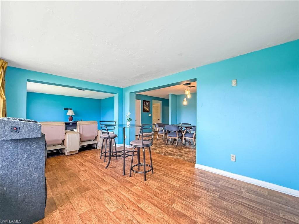 218 Fireside CT, LEHIGH ACRES FL 33936-5