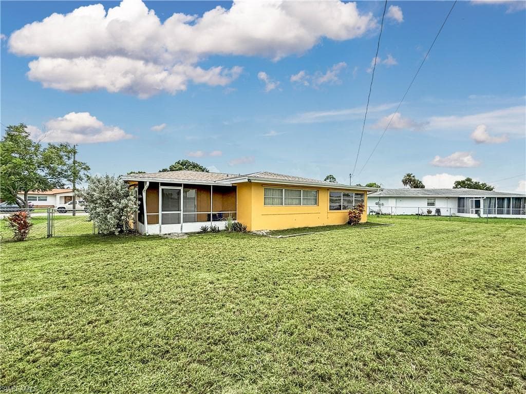 218 Fireside CT, LEHIGH ACRES FL 33936-24