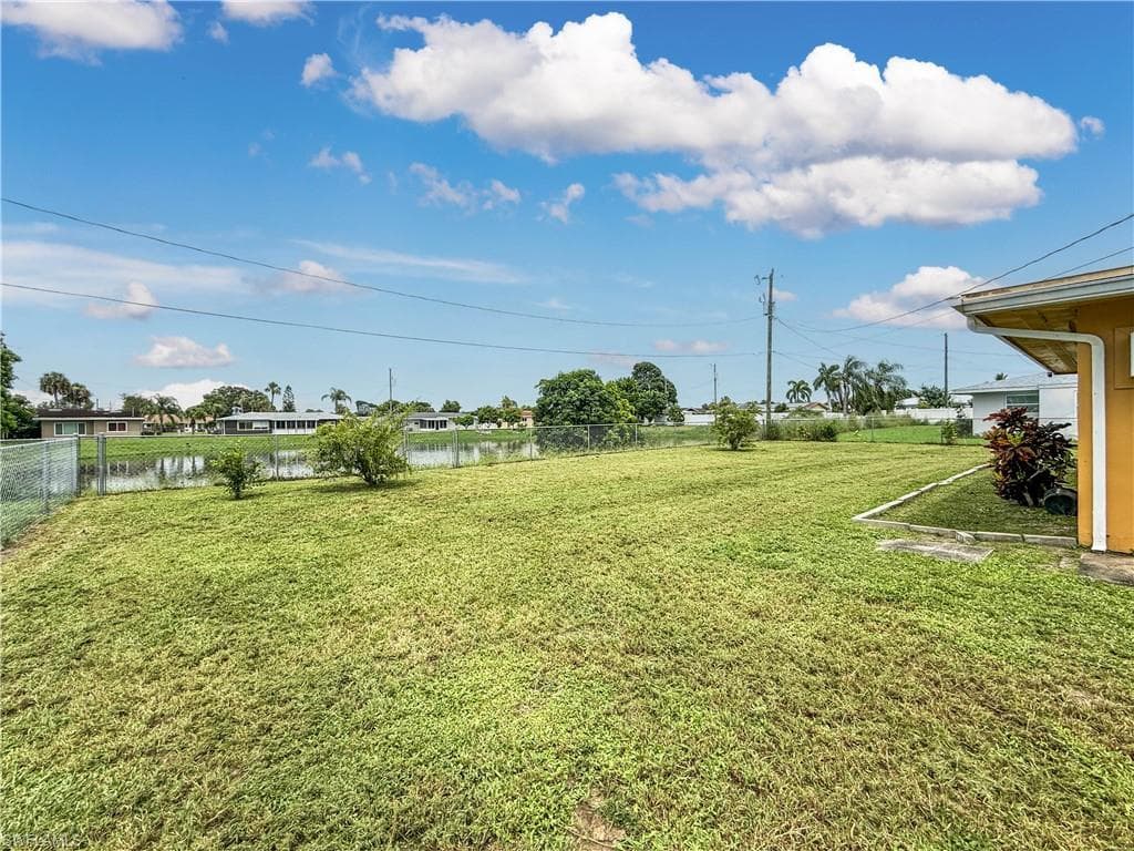 218 Fireside CT, LEHIGH ACRES FL 33936-20