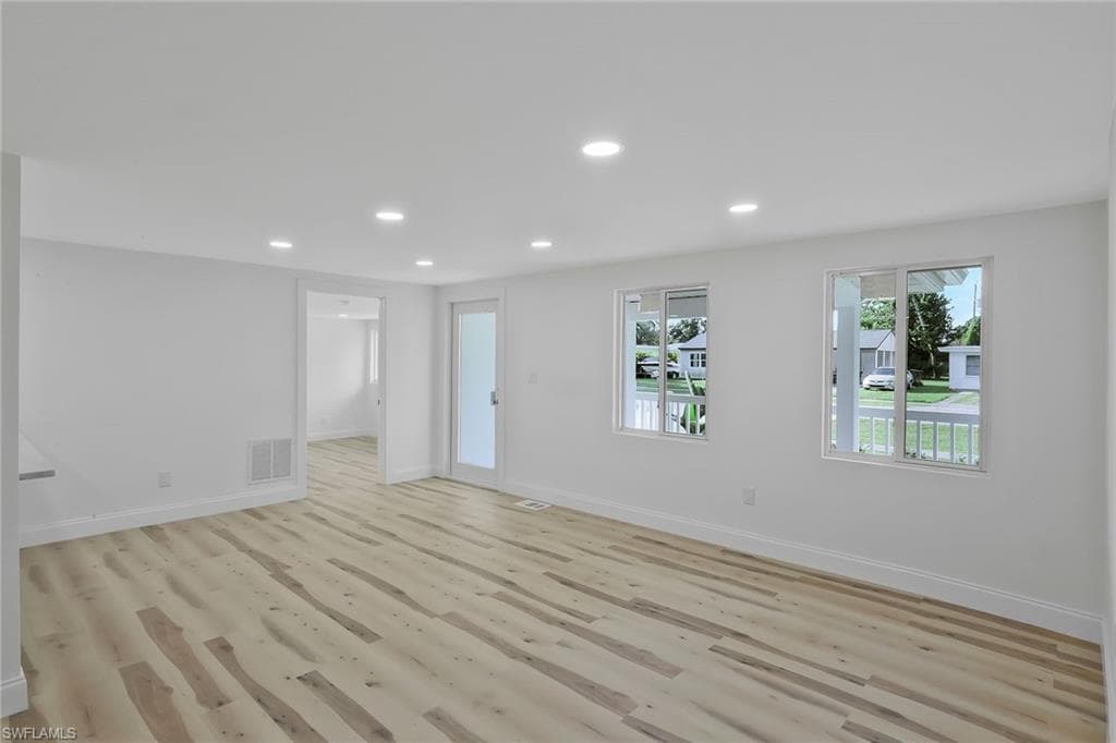 1755 Oakley AVE, FORT MYERS FL 33901-4