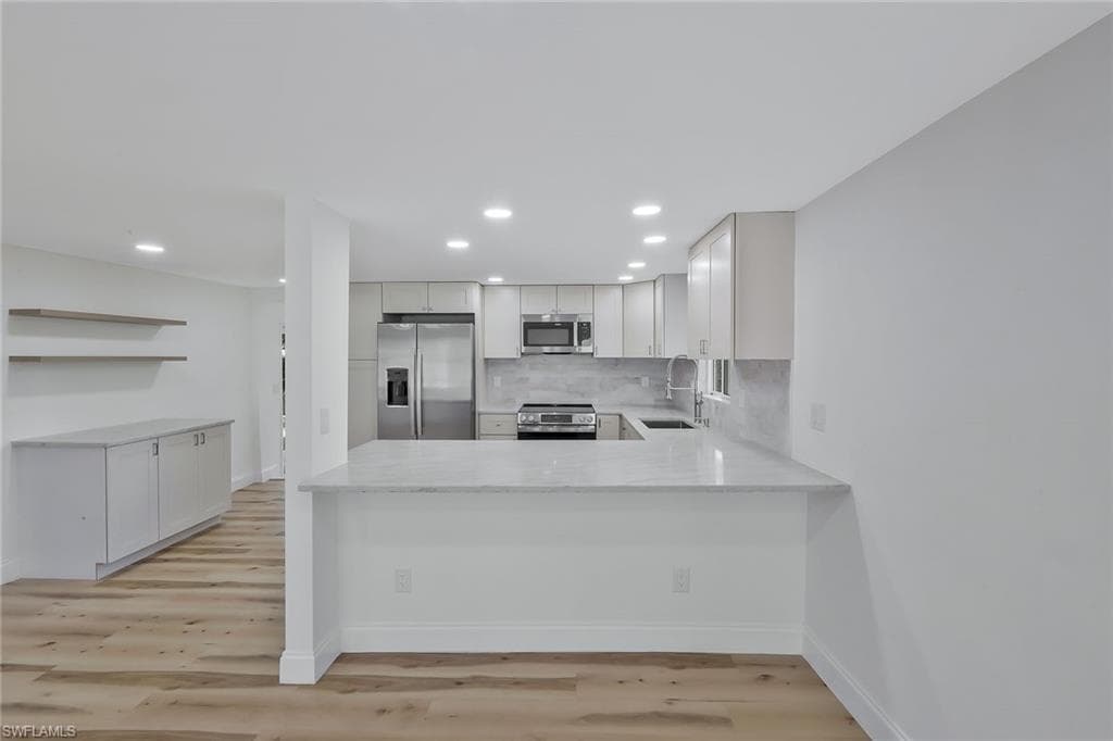 1755 Oakley AVE, FORT MYERS FL 33901-9