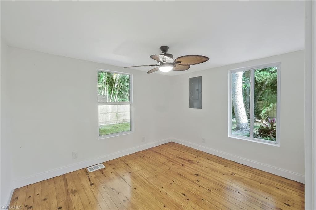 1755 Oakley AVE, FORT MYERS FL 33901-20