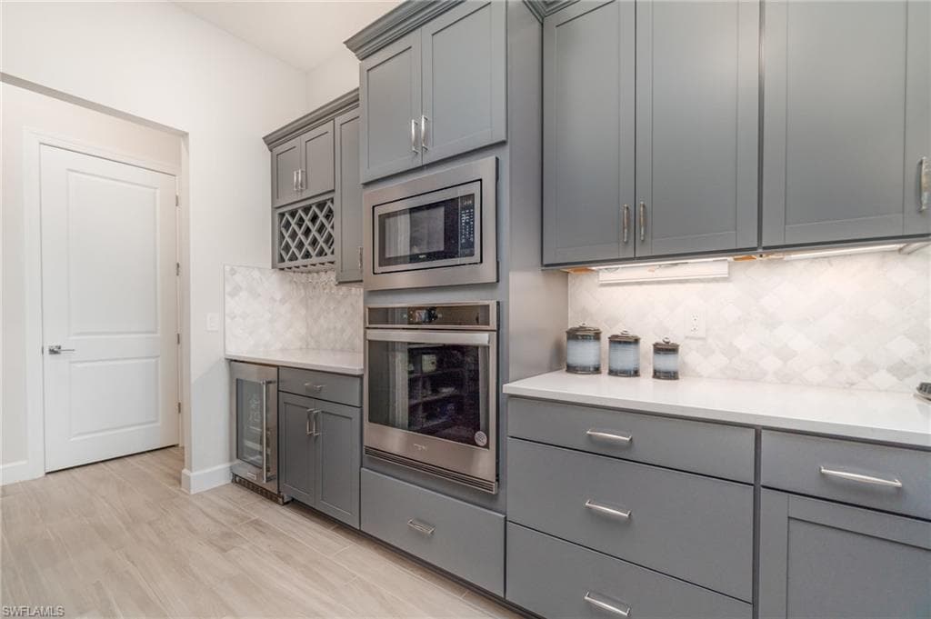 17583 Winding Oak LN, NORTH FORT MYERS FL 33917-8