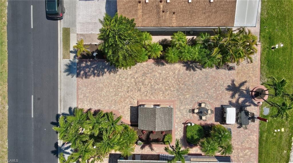 2117 Crystal Lake DR, NAPLES FL 34120-4