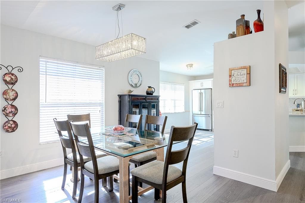 2460 Old Groves RD # E201, NAPLES FL 34109-9