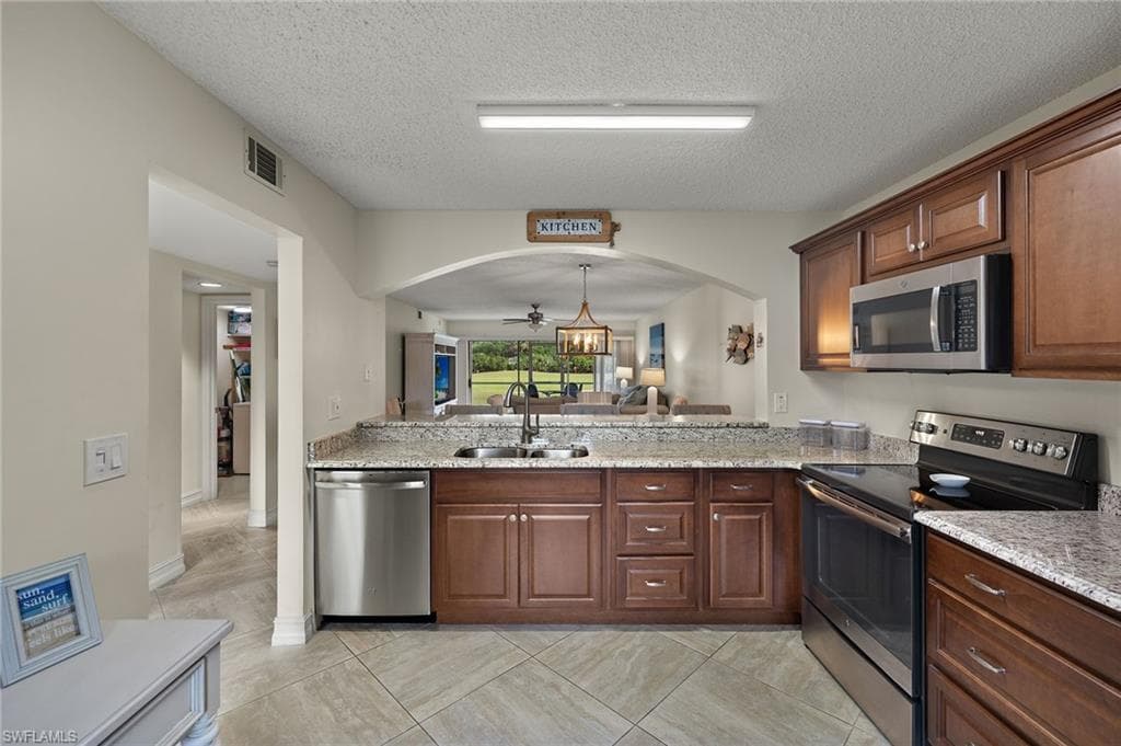 7025 Dennis CIR # G104, NAPLES FL 34104-5