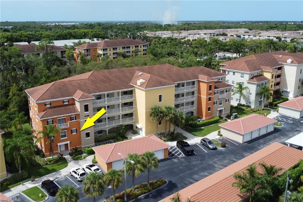 4430 Botanical Place CIR # 101, NAPLES FL 34112-17