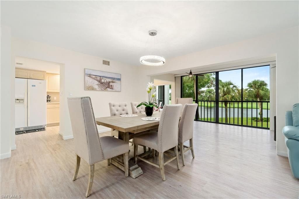 425 Wildwood LN # 425, NAPLES FL 34105-25