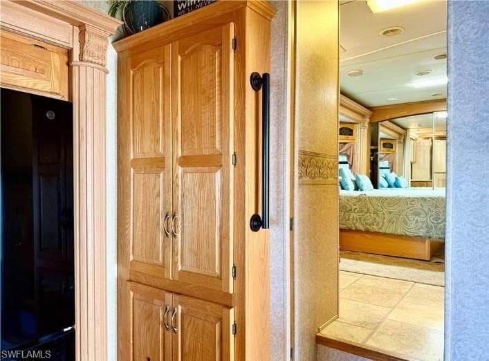 548 Cheetah DR, NAPLES FL 34114-21