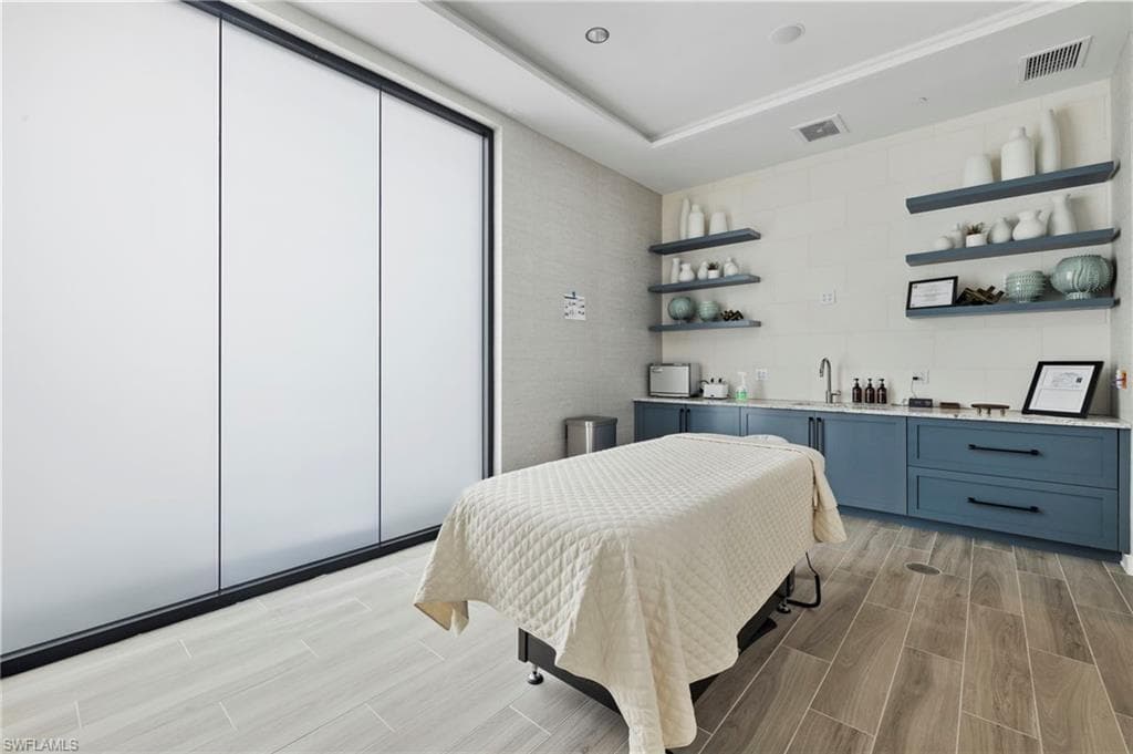 12230 Canal Grande DR, FORT MYERS FL 33913-38