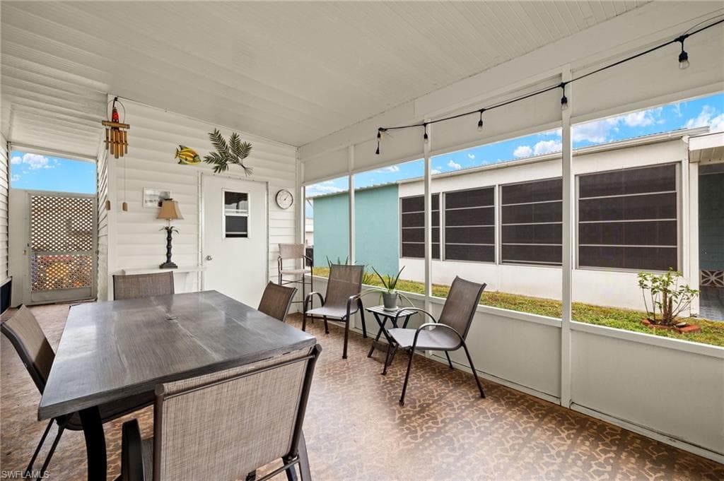 788 Roses LN, NORTH FORT MYERS FL 33917-21