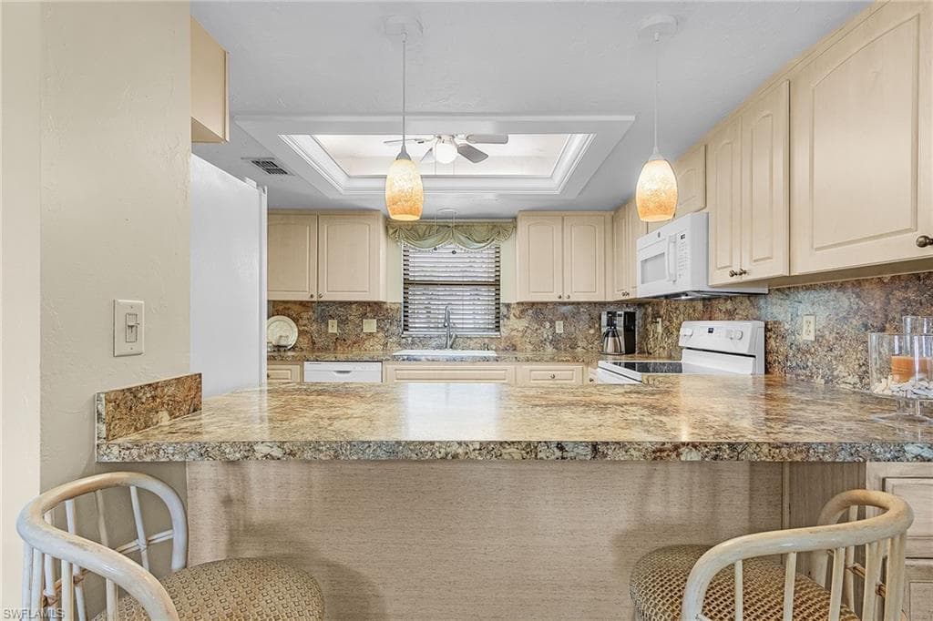 4371 Bay Beach LN # 212, FORT MYERS BEACH FL 33931-10