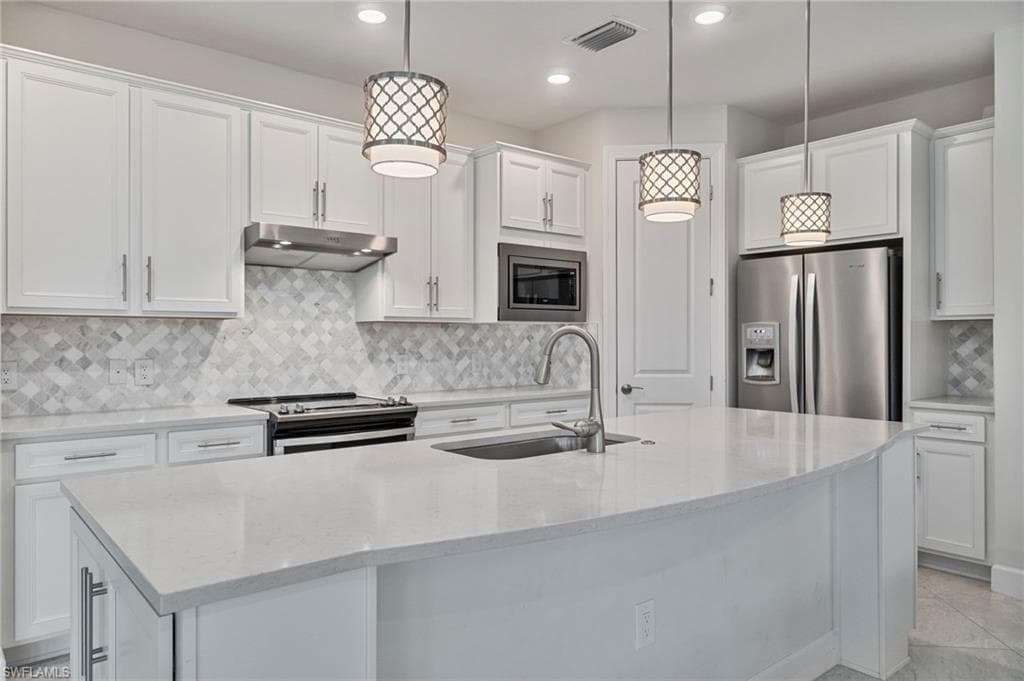 16495 Windsor WAY, ALVA FL 33920-4