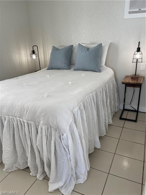 5753 Pink Panther DR, FORT MYERS FL 33908-22