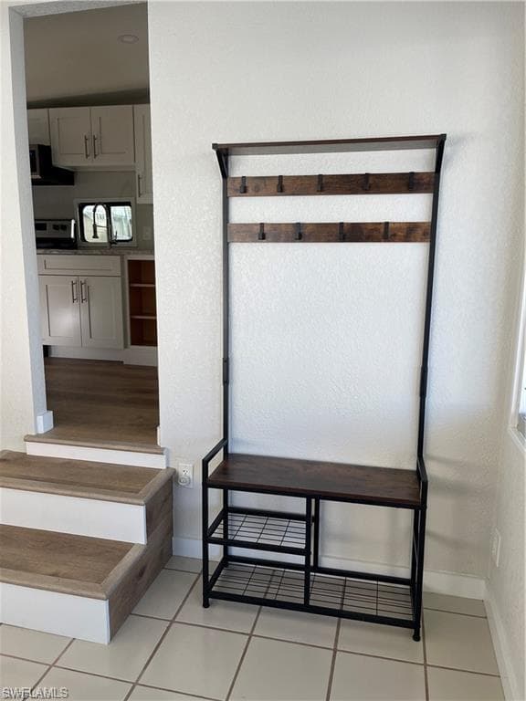 5753 Pink Panther DR, FORT MYERS FL 33908-8