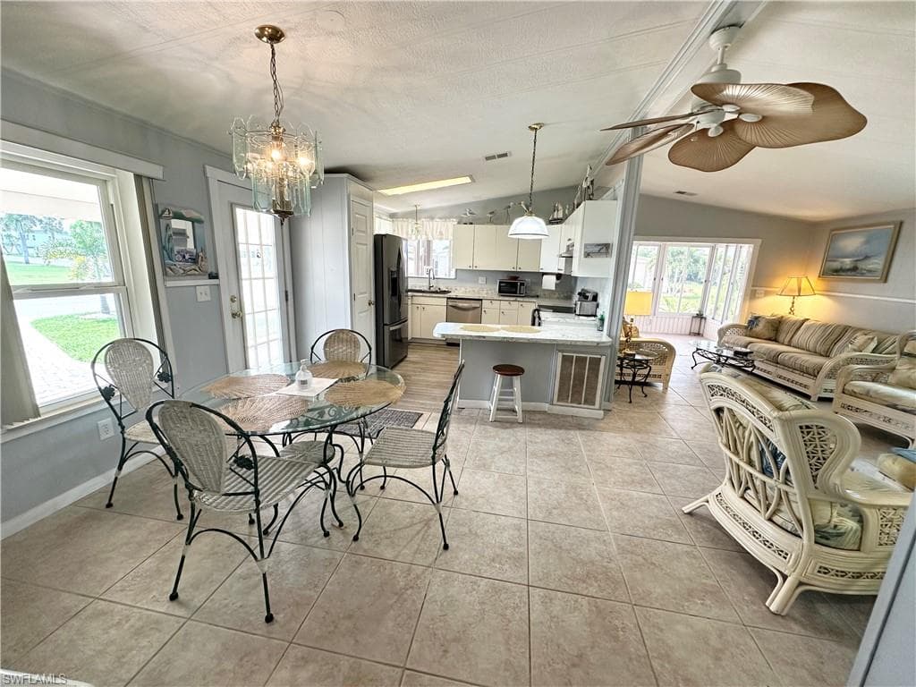 17511 Bryan CT, FORT MYERS BEACH FL 33931-9