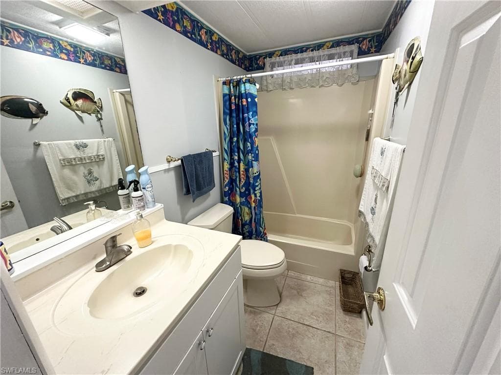 17511 Bryan CT, FORT MYERS BEACH FL 33931-18