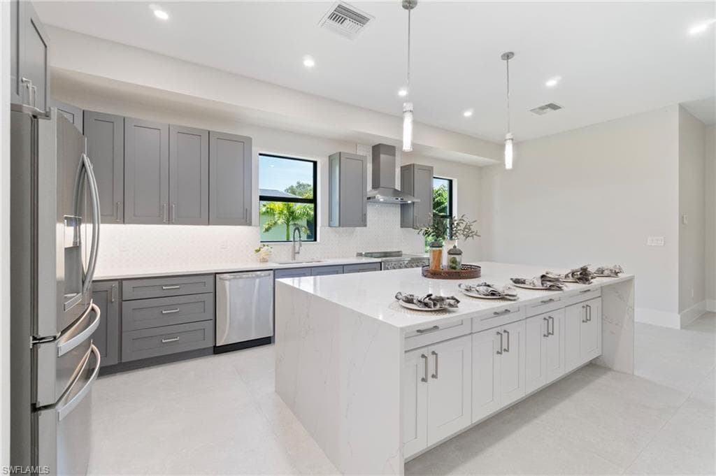 2769 Van Buren AVE, NAPLES FL 34112-2