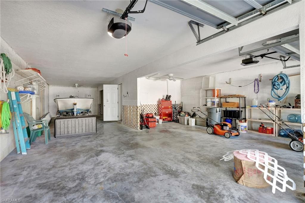 768 Park AVE, NAPLES FL 34110-15