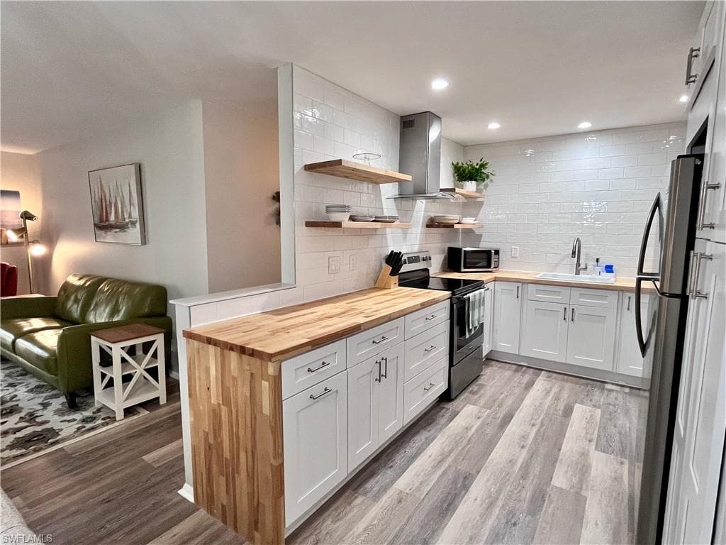 186 Harrison RD # H4, NAPLES FL 34112-6