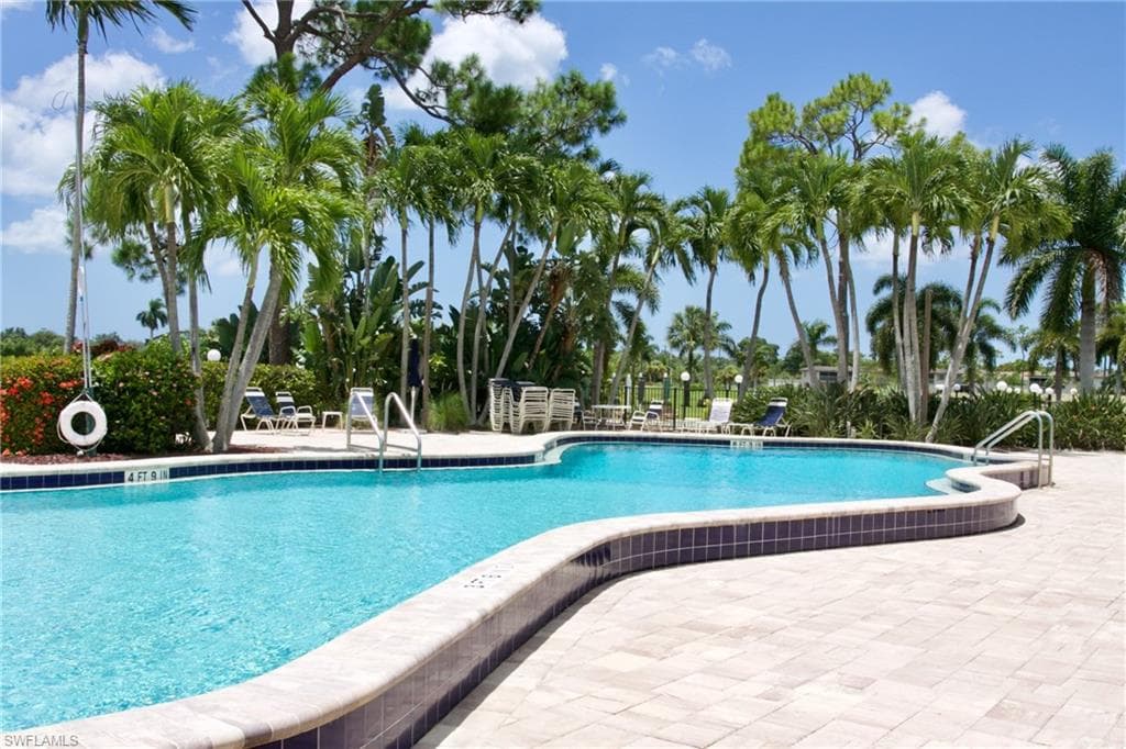 186 Harrison RD # H4, NAPLES FL 34112-30