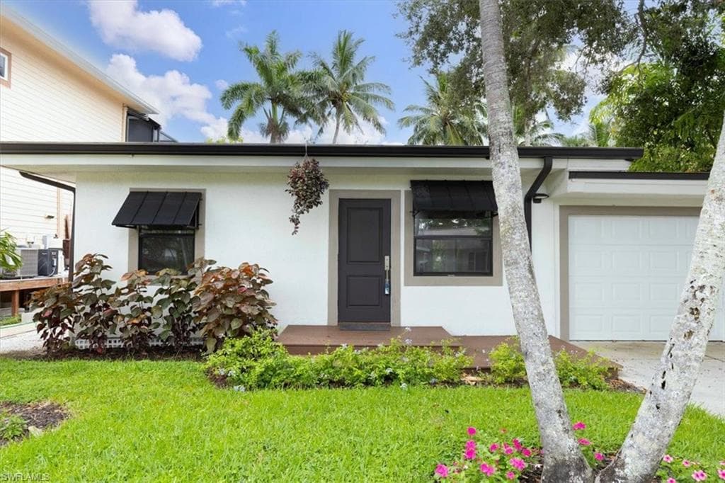 3240 Collee CT, NAPLES FL 34112-3