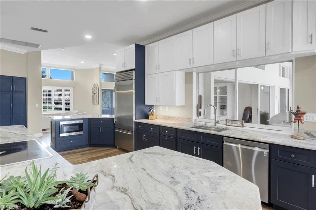 12166 Water Oak DR, ESTERO FL 33928-17