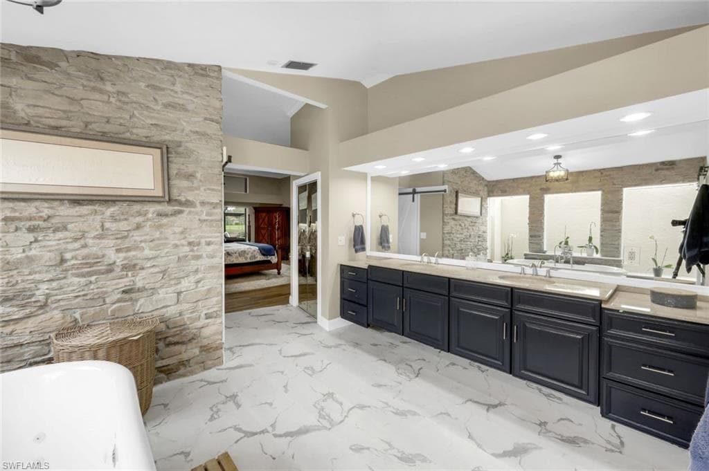 12166 Water Oak DR, ESTERO FL 33928-30