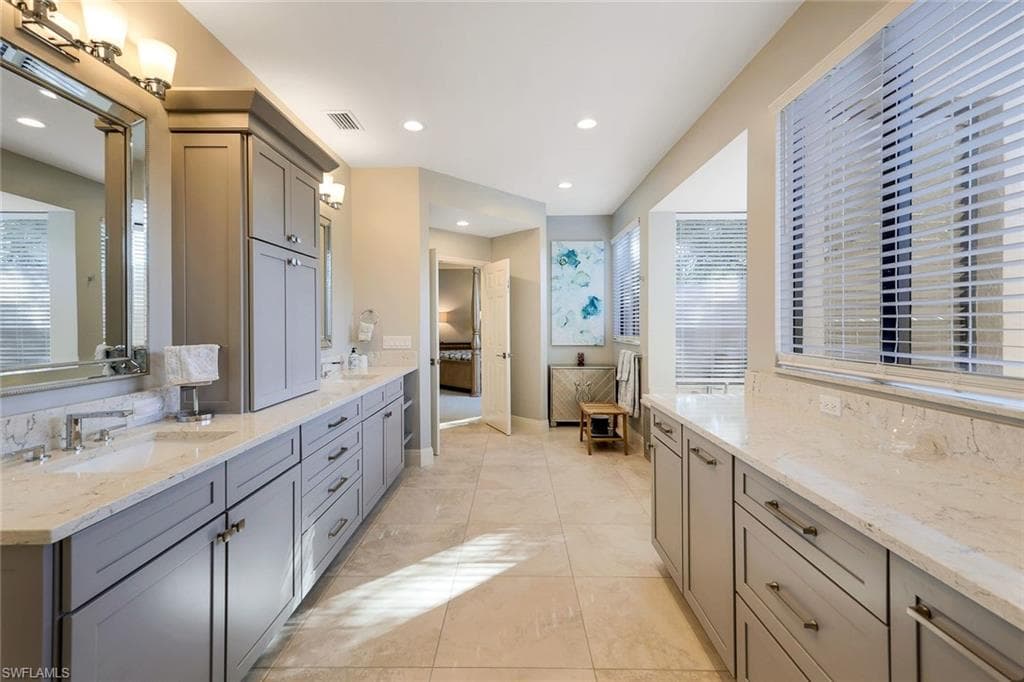 4556 Pond Apple DR N, NAPLES FL 34119-17