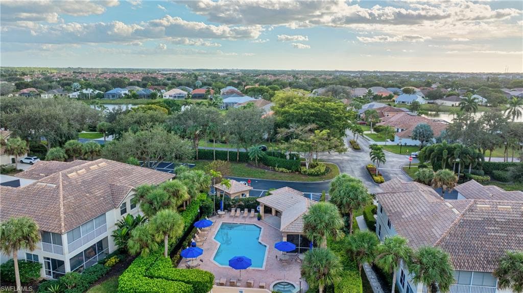 7774 Gardner DR # 202, NAPLES FL 34109-20