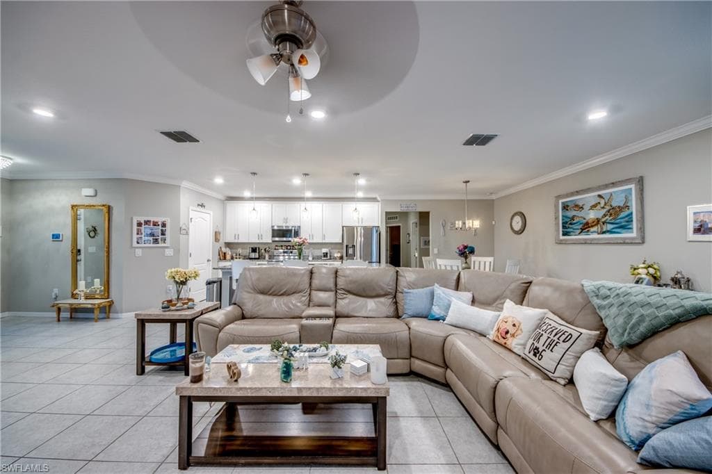 640 Encarnacion ST, PUNTA GORDA FL 33983-12