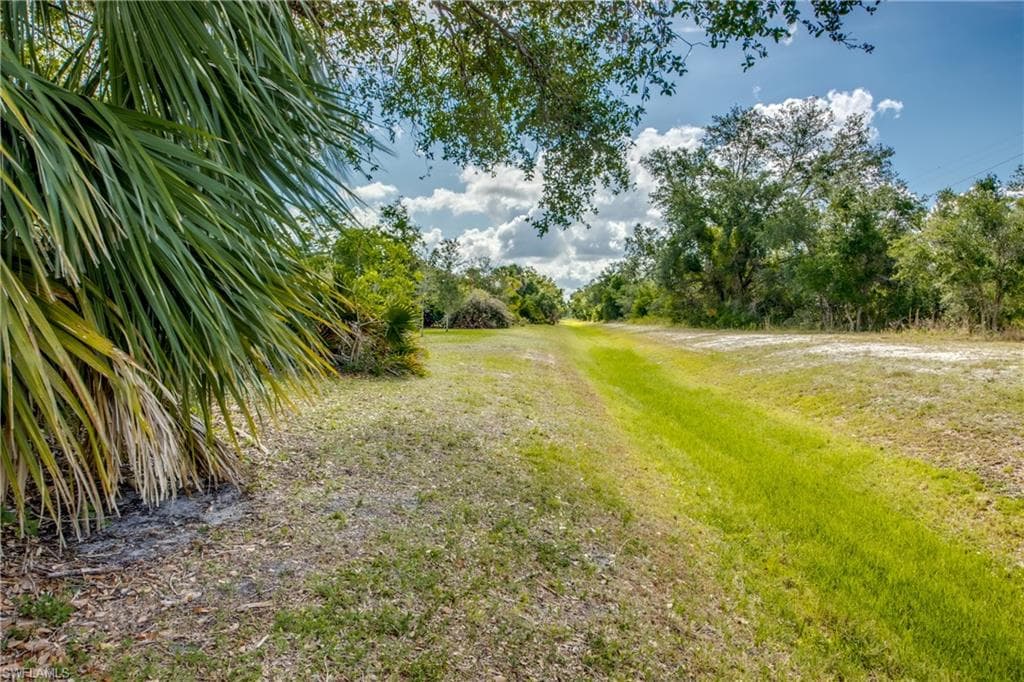 640 Encarnacion ST, PUNTA GORDA FL 33983-39