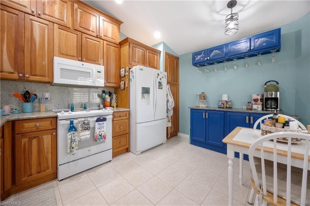 20052 Serene Meadow LN-15