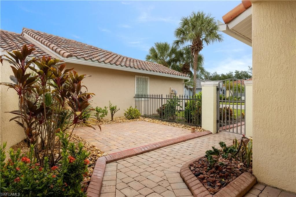 20052 Serene Meadow LN-48