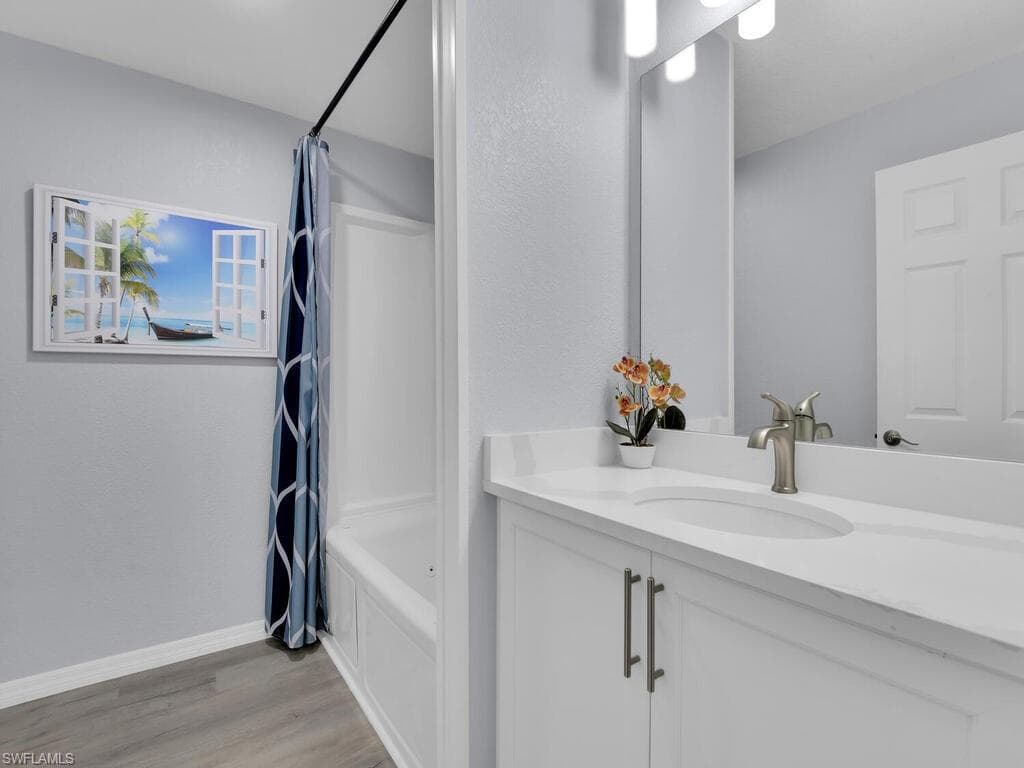 6156 Cocos DR, FORT MYERS FL 33908-21