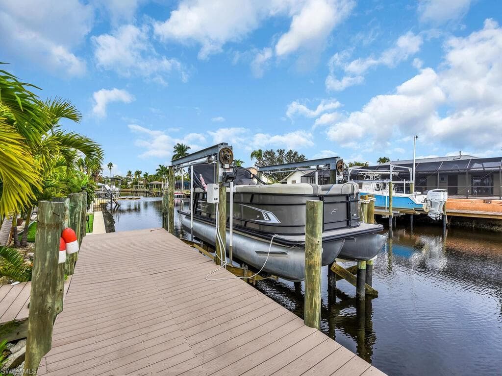 6156 Cocos DR, FORT MYERS FL 33908-6