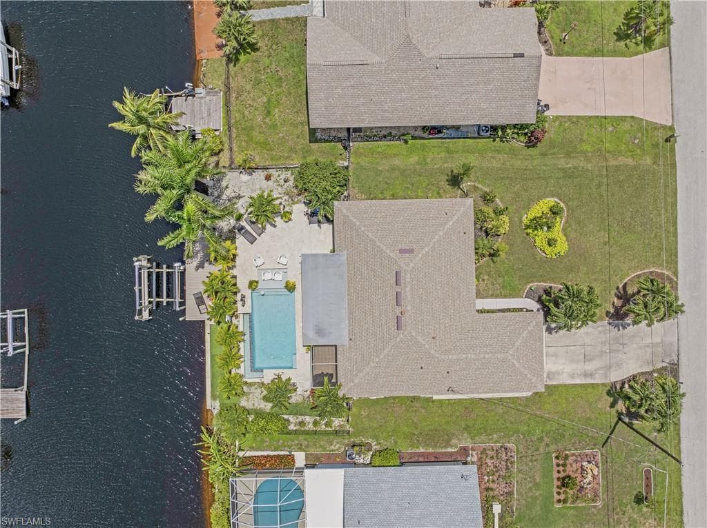 6156 Cocos DR, FORT MYERS FL 33908-31