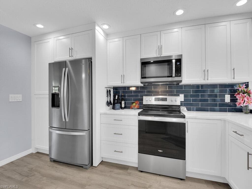 6156 Cocos DR, FORT MYERS FL 33908-14