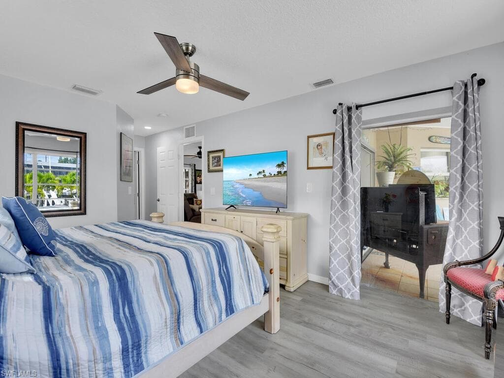 6156 Cocos DR, FORT MYERS FL 33908-18